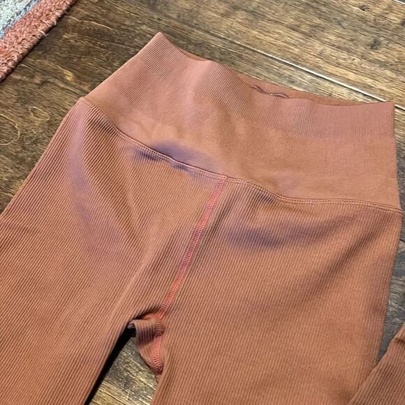 Spiritual Gangster Deep Rust Metta Ribbed Legging, XS/S! - Picture 2 of 6